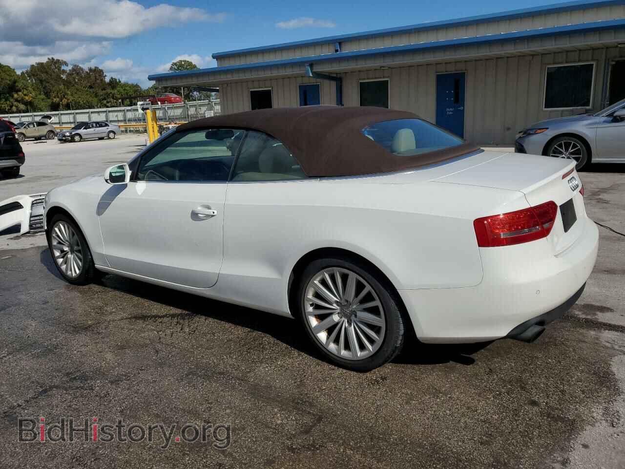 2011 AUDI A5 - VIN: WAULFAFH9BN021222 - Photo 2