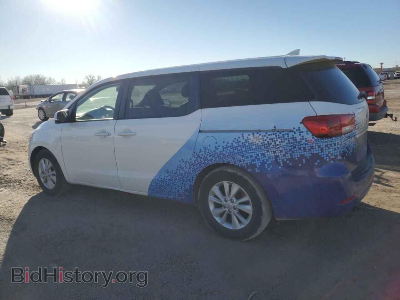 2017 KIA All Models - VIN: KNDMB5C15H6234494 - Photo 2