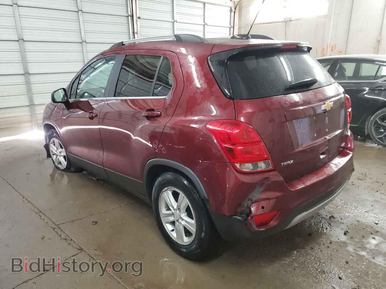 2017 CHEVROLET TRAX - VIN: 3GNCJLSB3HL215551 - Фото 2