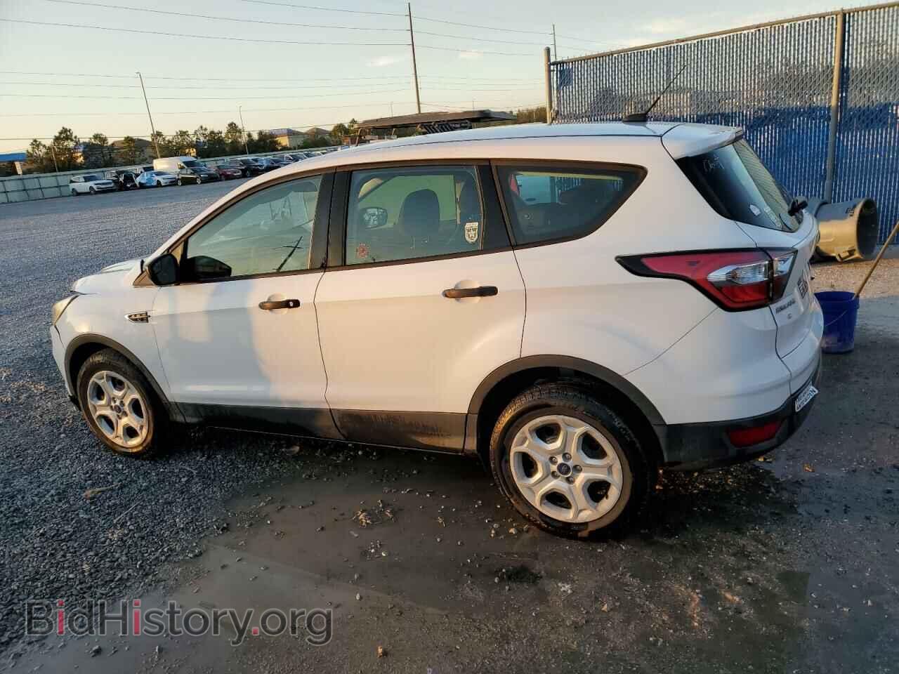 2017 FORD ESCAPE - VIN: 1FMCU0F71HUC60204 - Фото 2
