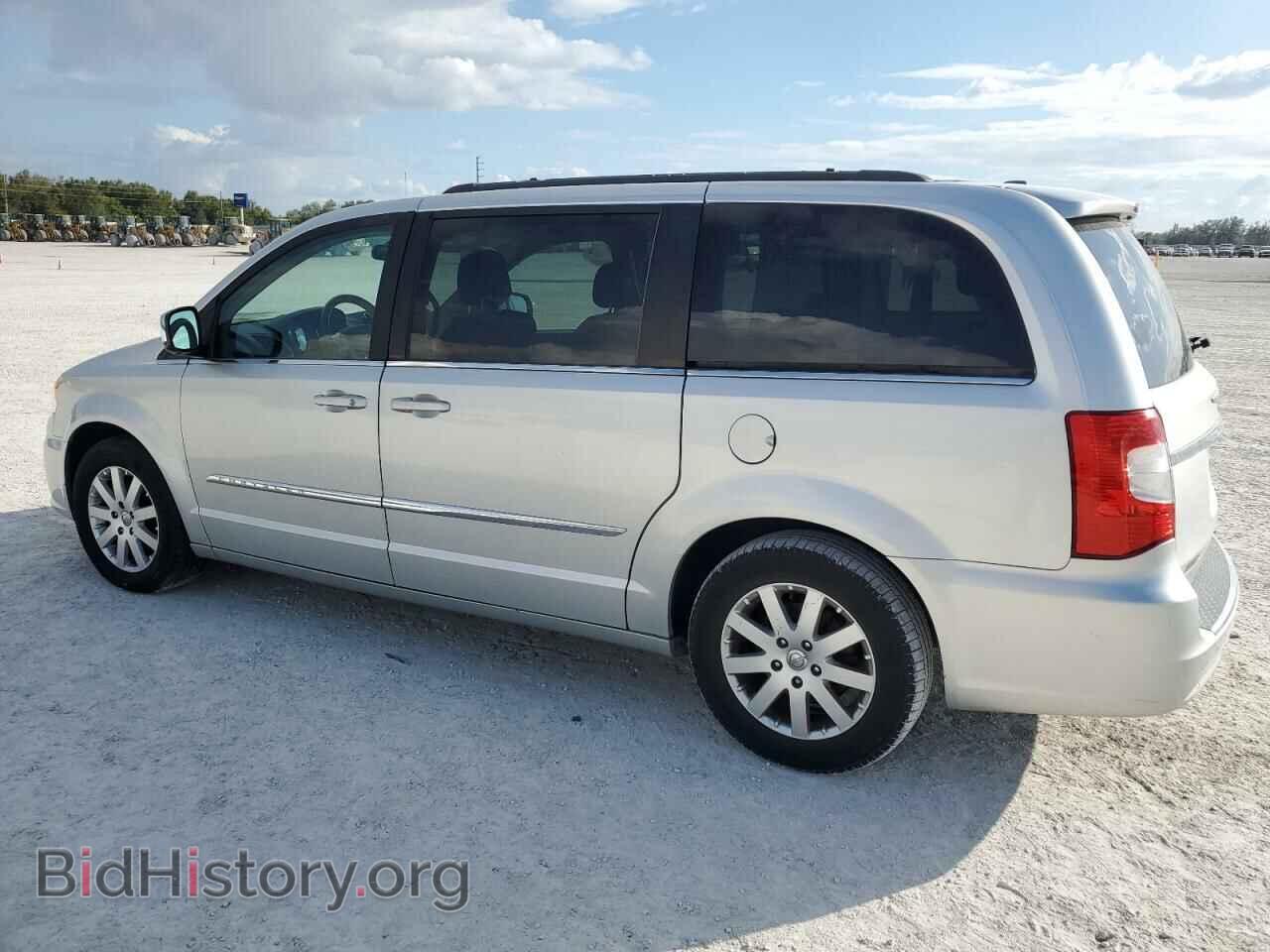 2011 CHRYSLER MINIVAN - VIN: 2A4RR8DG2BR655914 - Photo 2