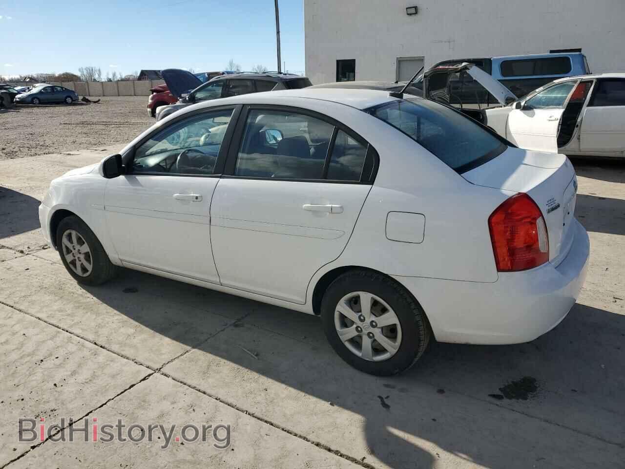 2011 HYUNDAI ACCENT - VIN: KMHCN4AC3BU585632 - Фото 2