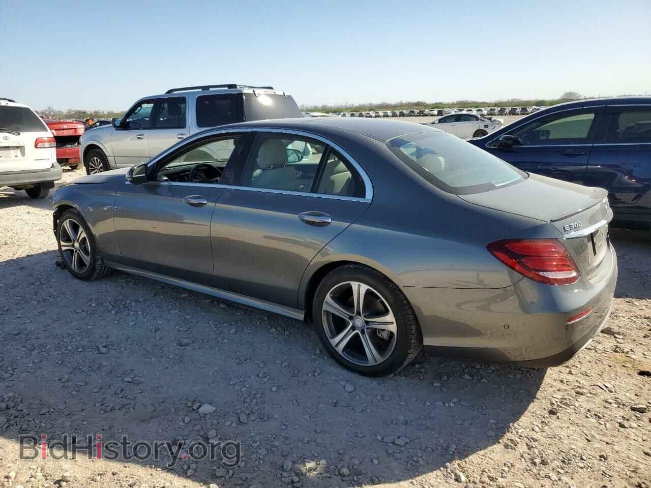 2017 MERCEDES-BENZ E-CLASS - VIN: WDDZF4JB0HA095863 - Фото 2