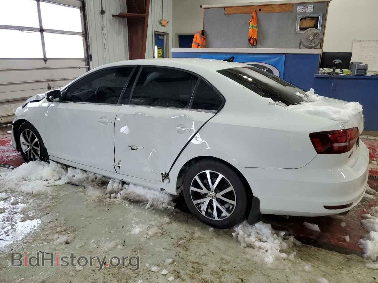 2017 VOLKSWAGEN JETTA - VIN: 3VWDB7AJ2HM204123 - Фото 2
