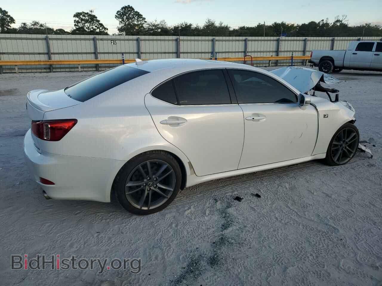 2011 LEXUS IS - VIN: JTHBF5C28B5136477 - Photo 3