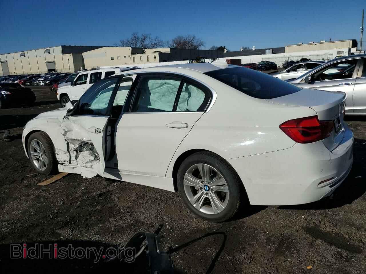2017 BMW 3 SERIES - VIN: WBA8D9C33HA005018 - Фото 2