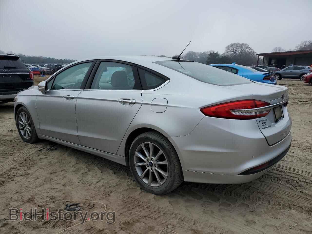 2017 Ford FUSION (VIN 3FA6P0H78HR196214) — фото 2 из 12