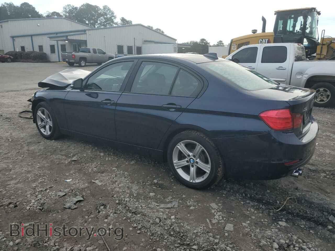 2012 BMW 3 SERIES - VIN: WBA3A5C54CF347117 - Фото 2