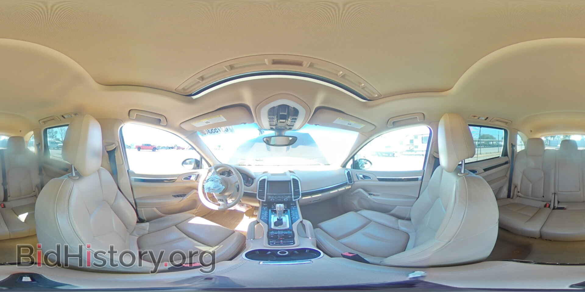 2011 PORSCHE CAYENNE - VIN: WP1AB2A26BLA48631 - Photo 15