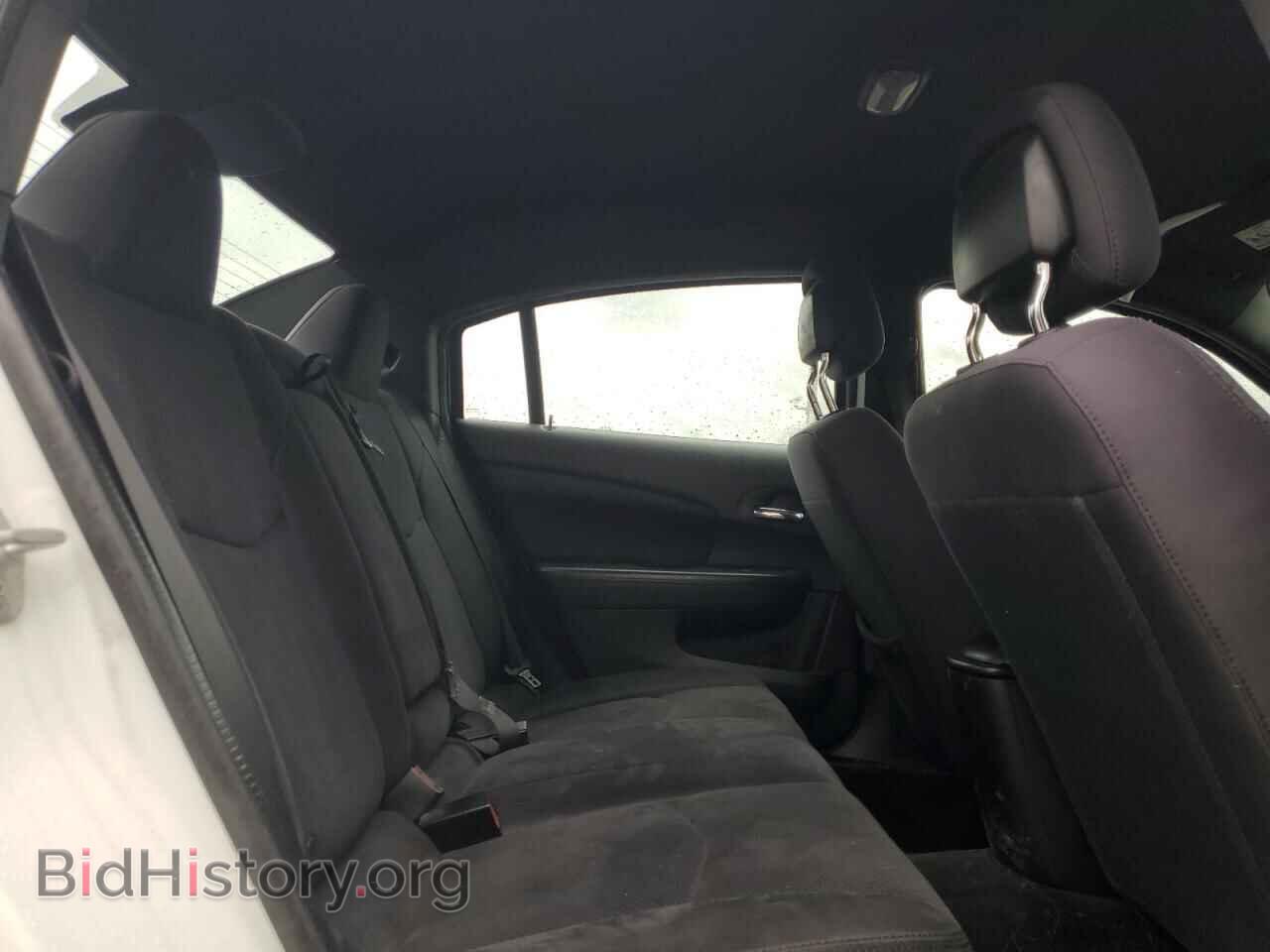 2014 CHRYSLER 200 - VIN: 1C3CCBAB2EN211120 - Фото 10