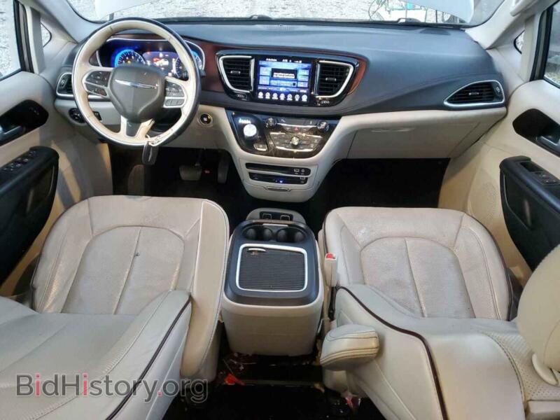 2017 Chrysler PACIFICA (VIN 2C4RC1GGXHR537371) — фото 8 из 13