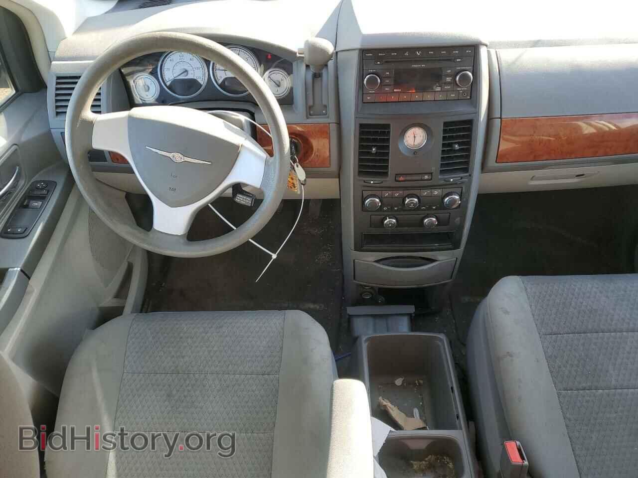 2008 CHRYSLER MINIVAN - VIN: 2A8HR44H48R781843 - Фото 8