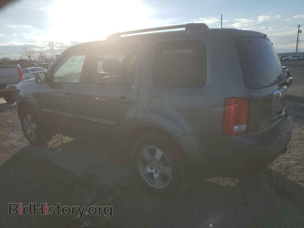 2011 HONDA PILOT - VIN: 5FNYF4H50BB035134 - Фото 2