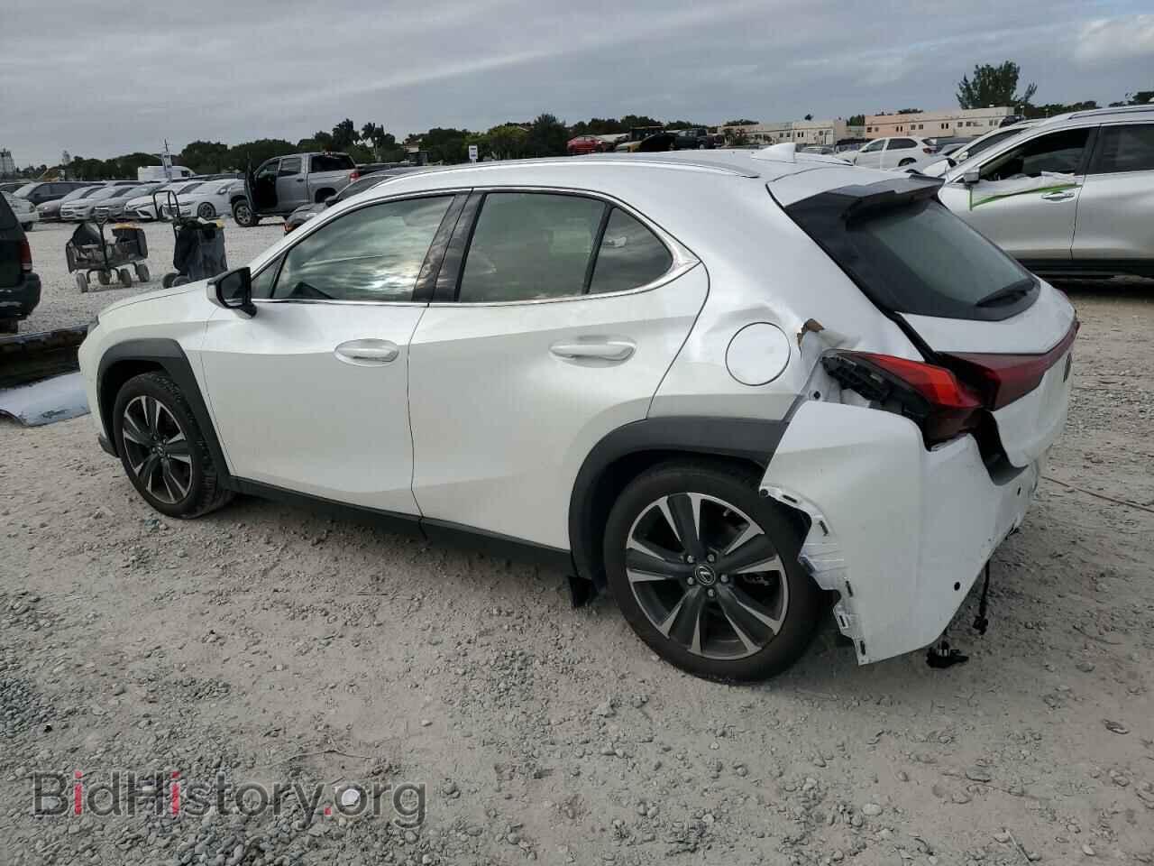 2021 LEXUS UX 200 - VIN: JTHP3JBH2M2039213 - Фото 2