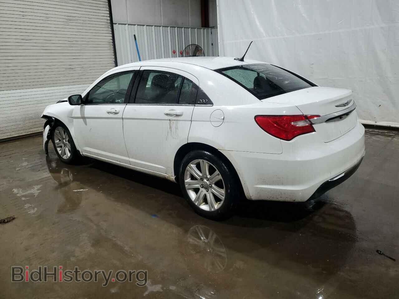 2013 CHRYSLER 200 - VIN: 1C3CCBBB8DN734705 - Фото 2