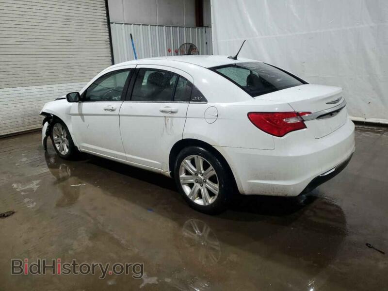 2013 Chrysler 200 (VIN 1C3CCBBB8DN734705) — фото 2 из 12