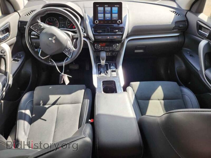 2024 Mitsubishi ECLIPSE (VIN JA4ATWAA3RZ041697) — фото 8 из 13