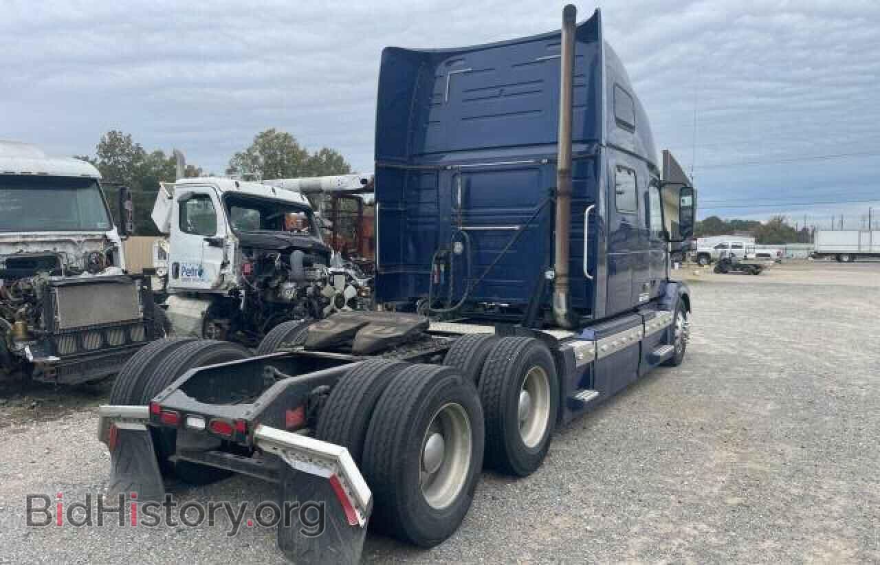 2012 VOLVO VN - VIN: 4V4NC9EJ7CN554585 - Фото 4