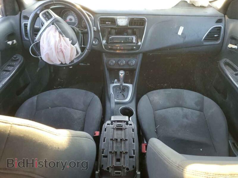 2012 Chrysler 200 (VIN 1C3CCBBB7CN152111) — photo 8 of 12