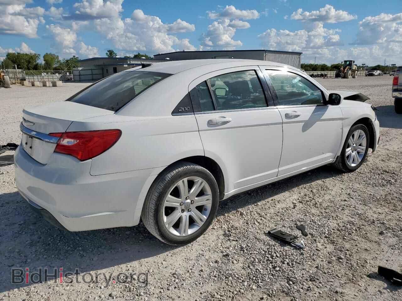 2013 CHRYSLER 200 - VIN: 1C3CCBBB2DN578340 - Фото 3