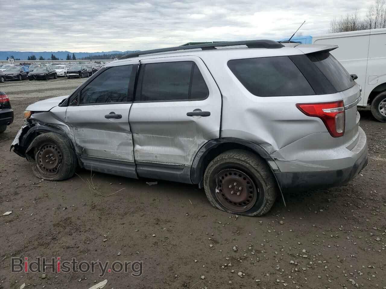 2011 FORD EXPLORER - VIN: 1FMHK8B83BGA43557 - Фото 2