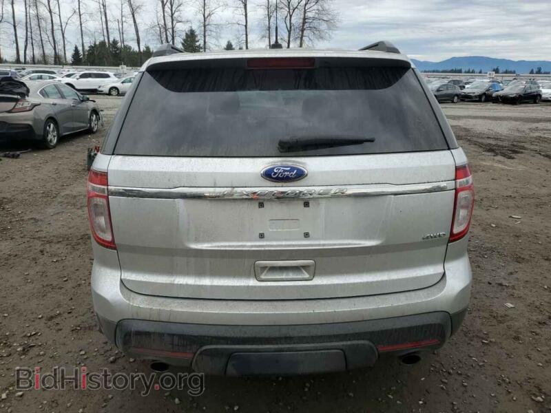2011 Ford EXPLORER (VIN 1FMHK8B83BGA43557) — фото 6 из 13