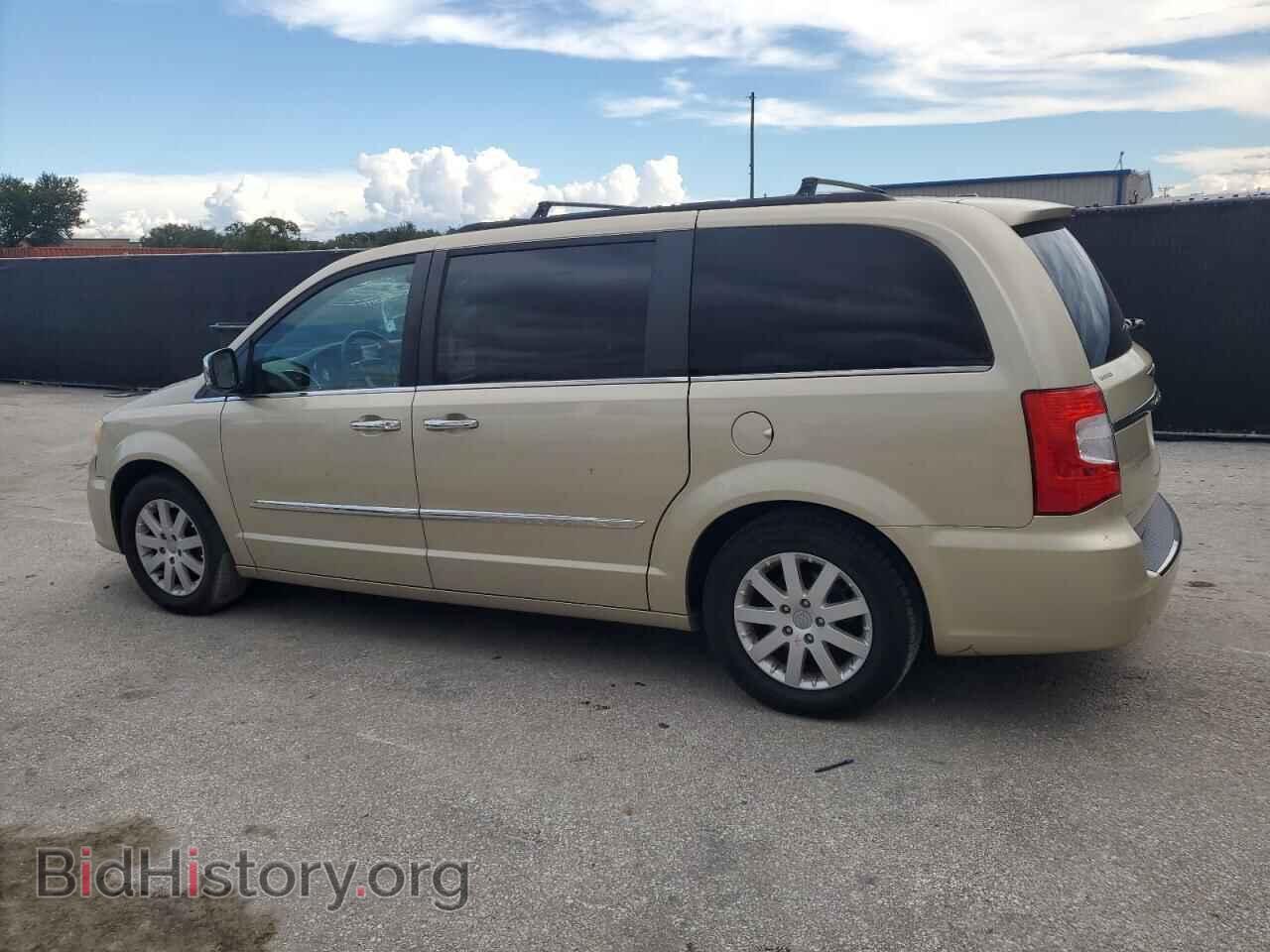 2011 CHRYSLER MINIVAN - VIN: 2A4RR8DG1BR676785 - Photo 2