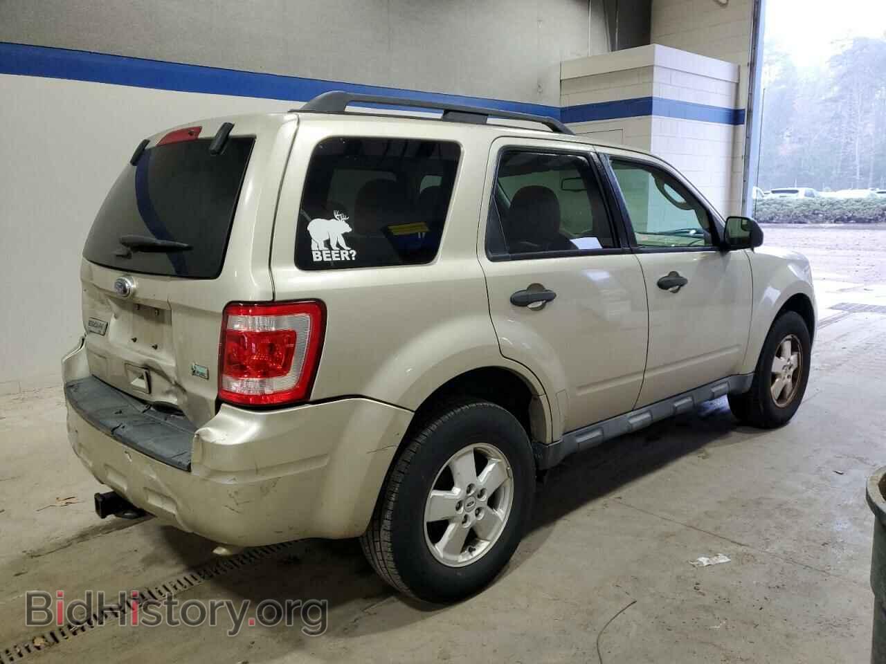 2011 FORD ESCAPE - VIN: 1FMCU0DG6BKB95470 - Фото 3