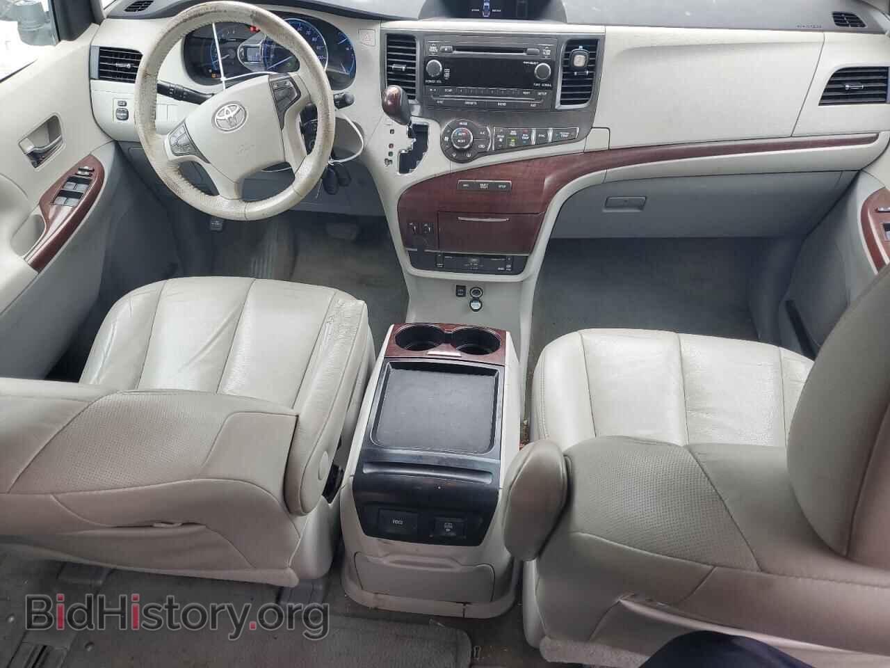 2011 TOYOTA All Models - VIN: 5TDYK3DC3BS148985 - Фото 8