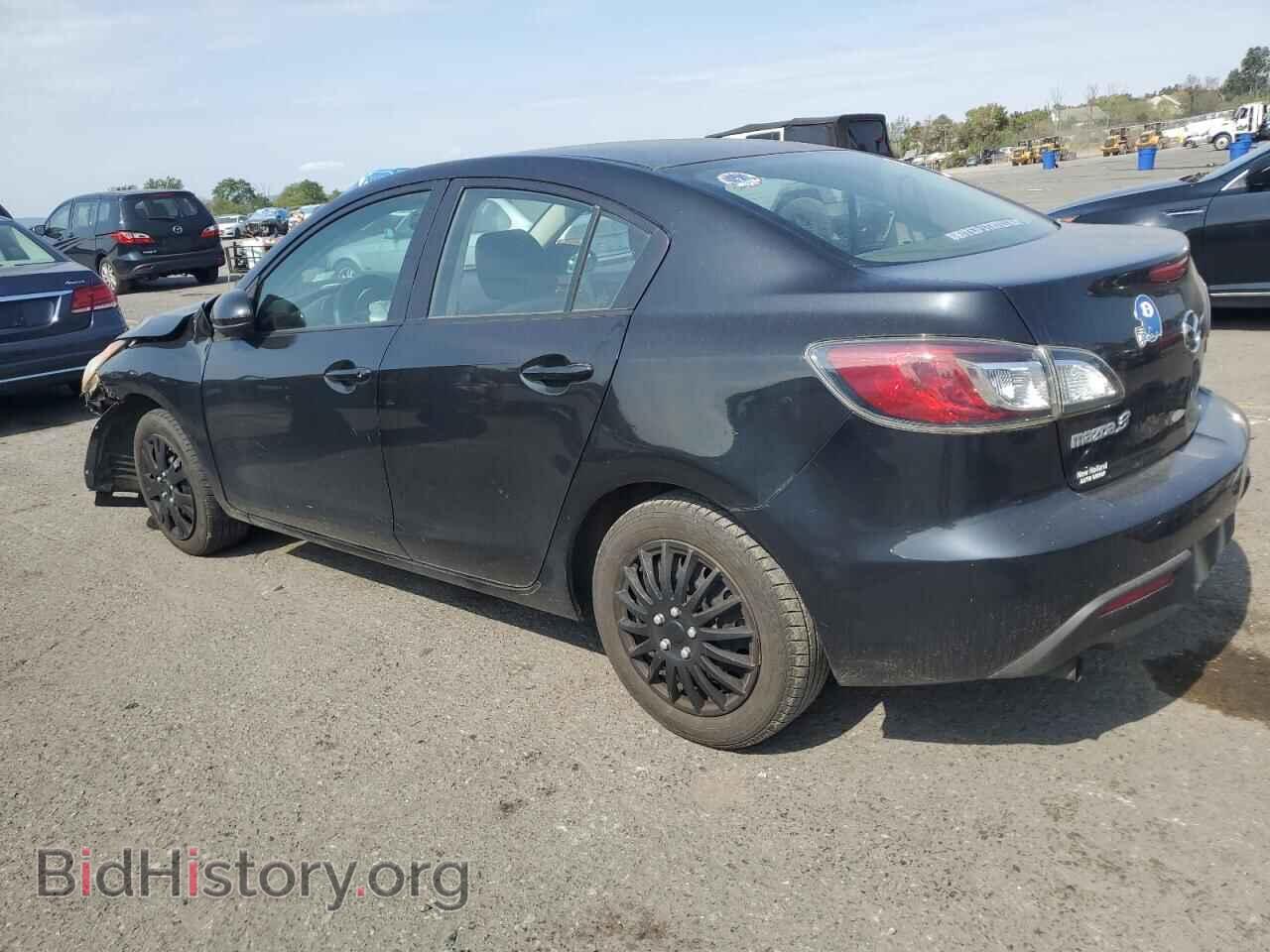 2011 MAZDA 3 - VIN: JM1BL1UGXB1375713 - Photo 2