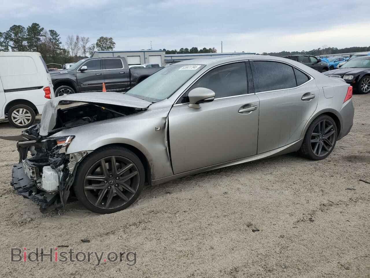 Photo JTHBA1D28J5074678 - LEXUS IS 2018