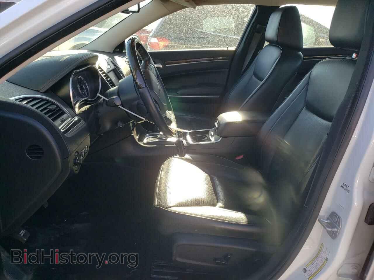 2019 CHRYSLER 300 - VIN: 2C3CCAEG7KH528640 - Фото 7