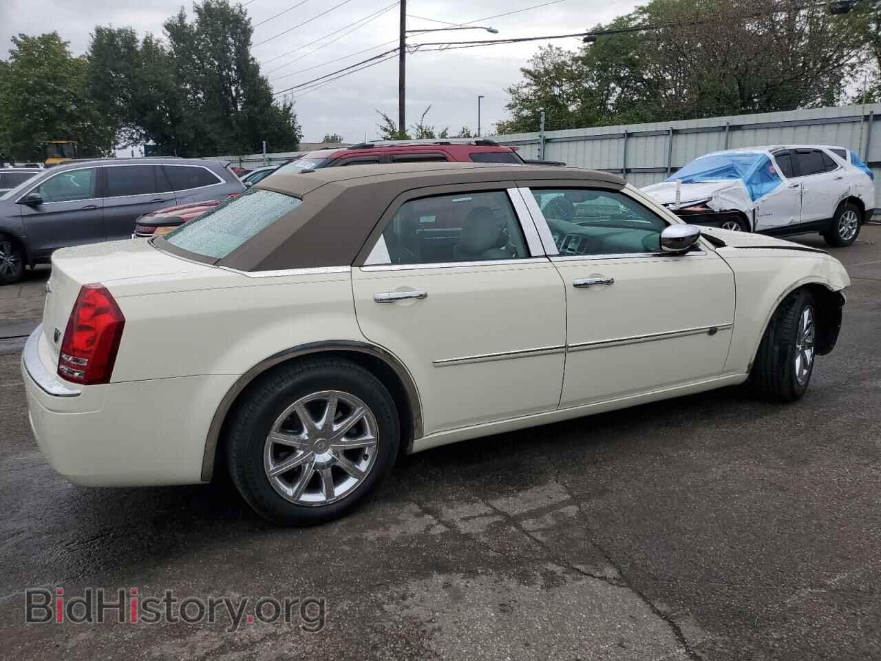 2010 CHRYSLER 300 - VIN: 2C3CA6CT2AH274580 - Photo 3