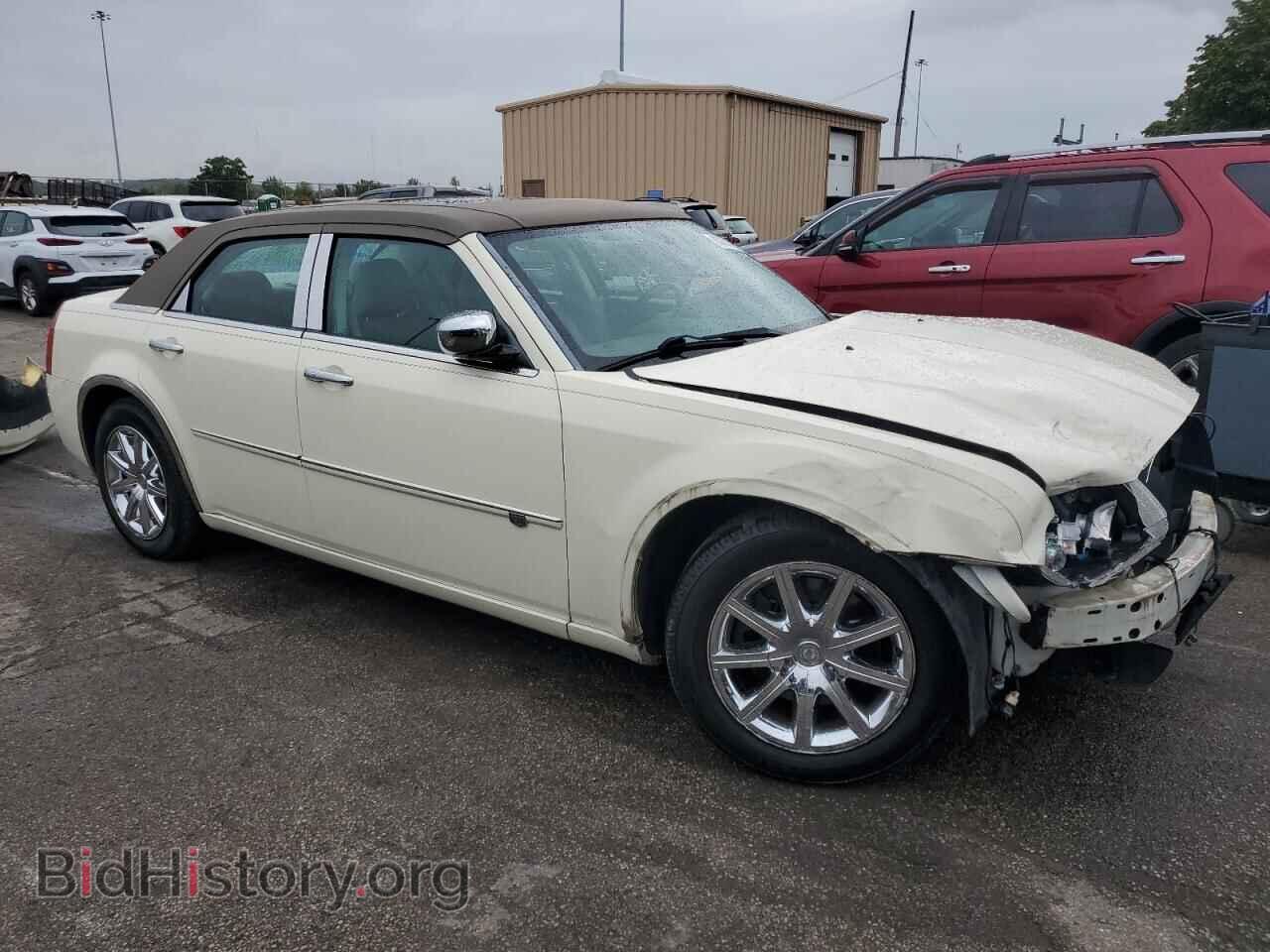 2010 CHRYSLER 300 - VIN: 2C3CA6CT2AH274580 - Photo 4