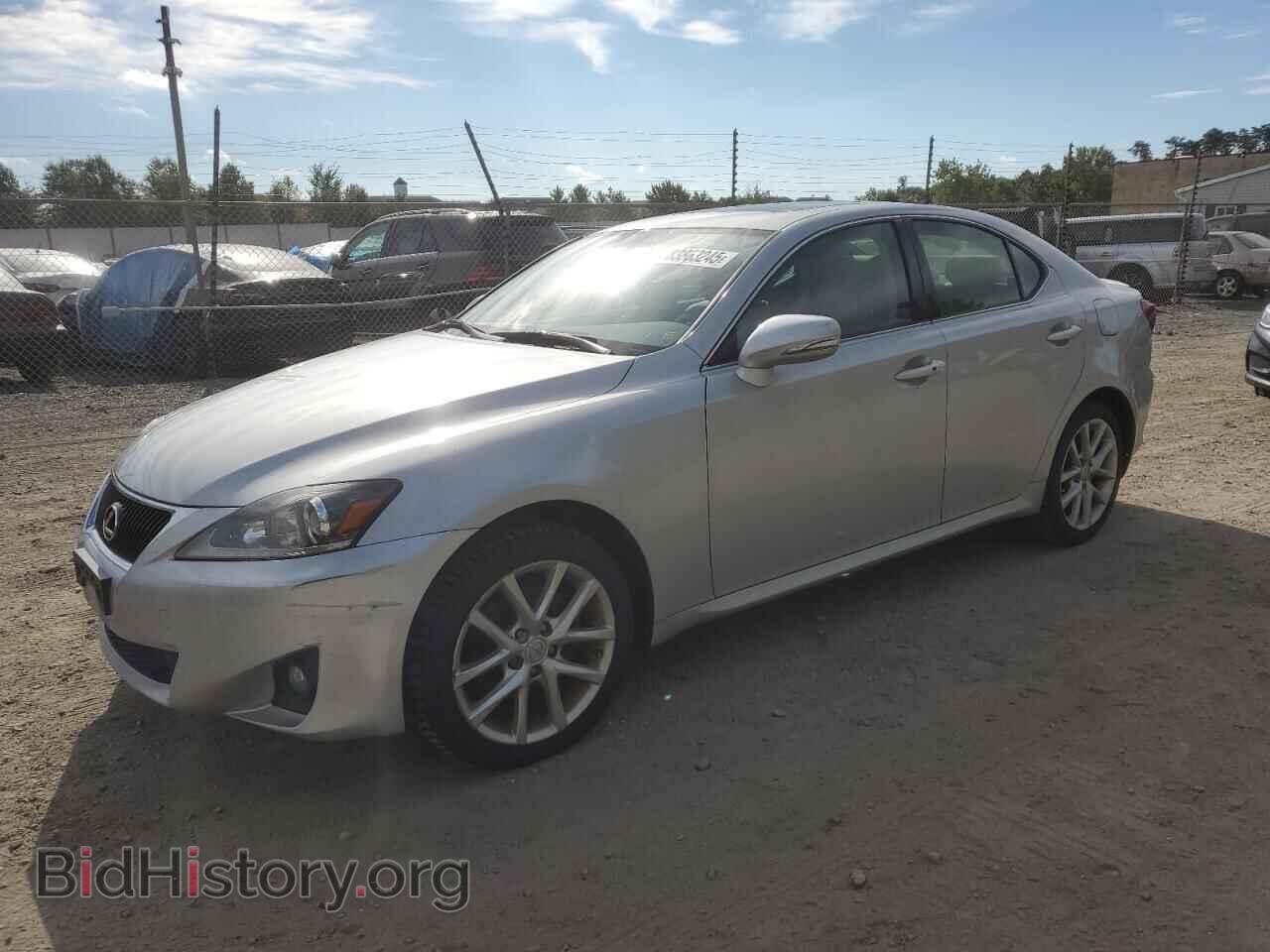 Photo JTHCF5C2XC5056829 - LEXUS IS 2012