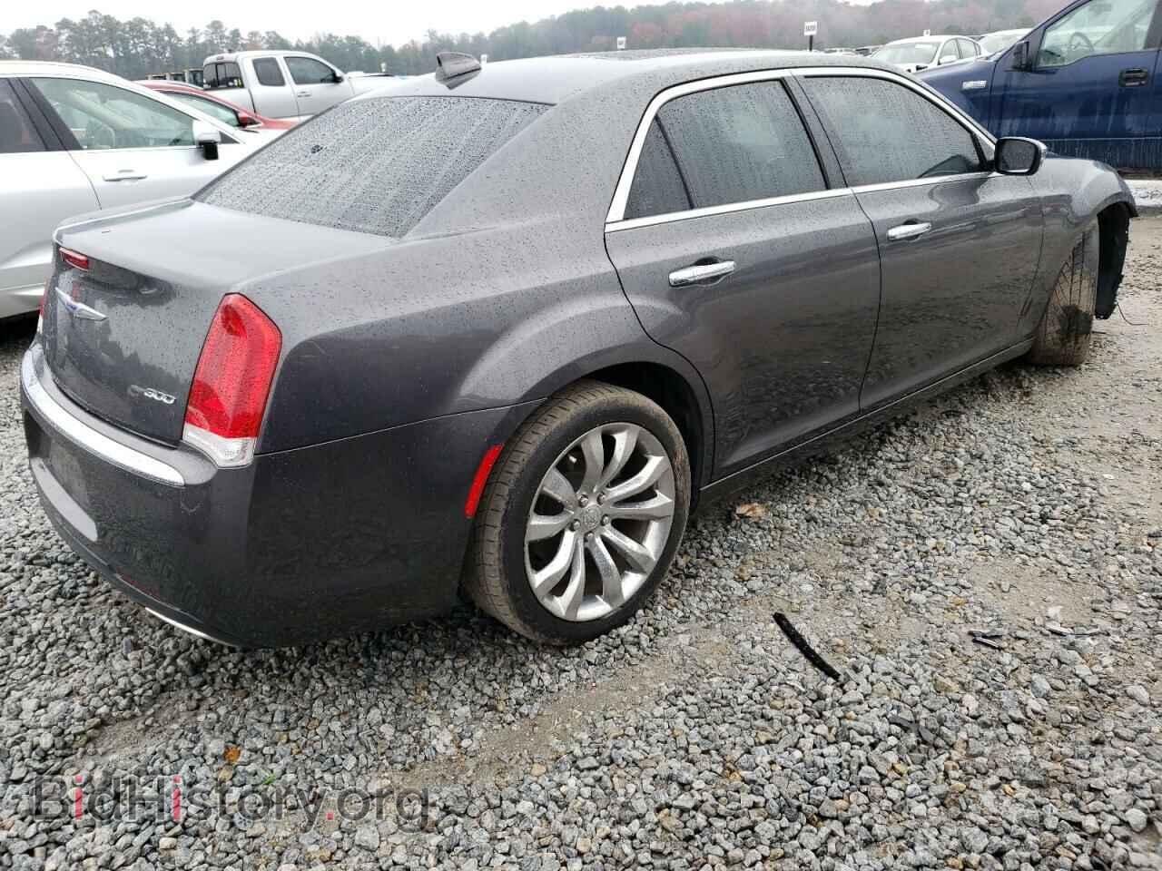 2019 CHRYSLER 300 - VIN: 2C3CCAEG4KH577648 - Фото 3