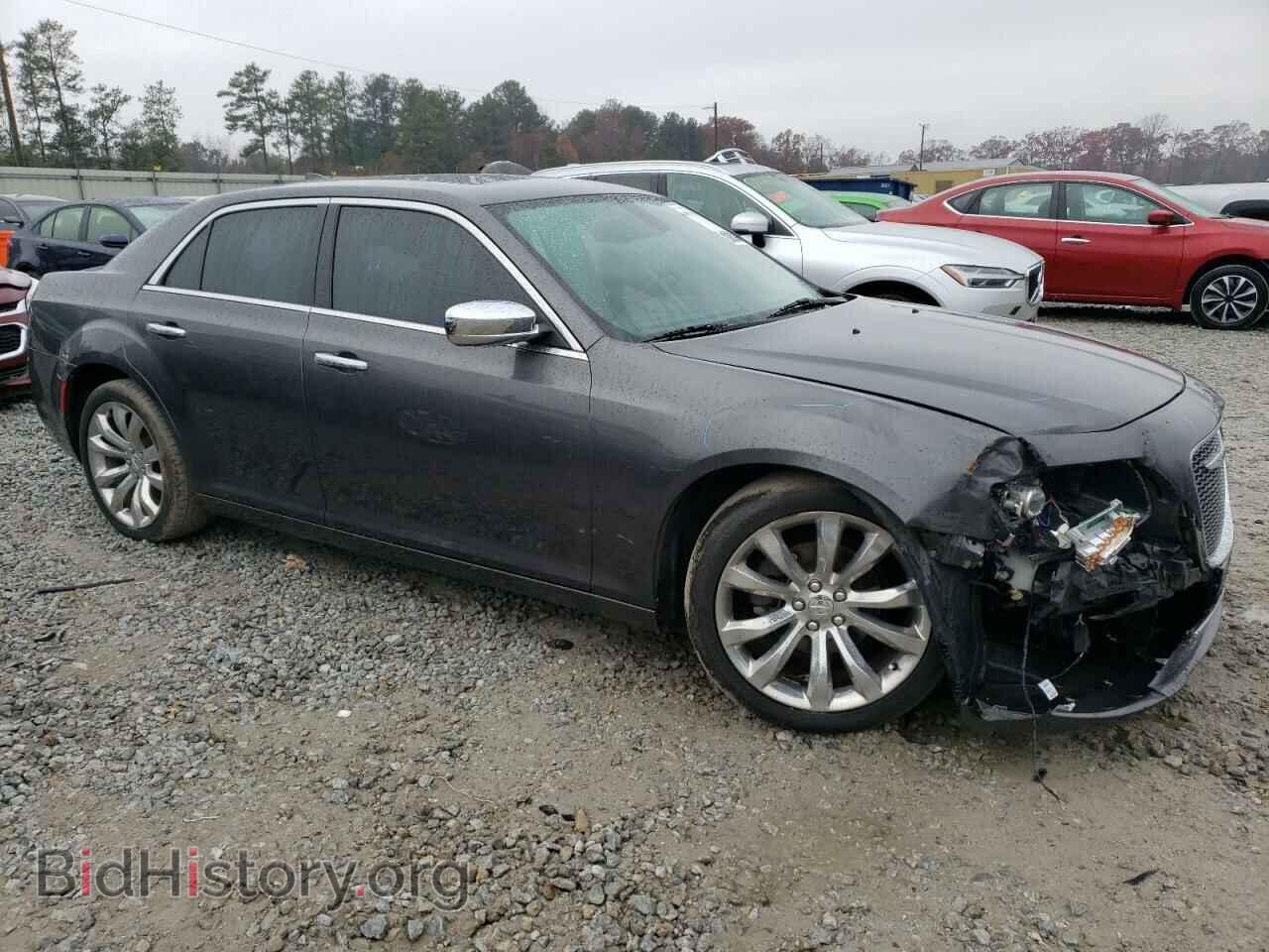 2019 CHRYSLER 300 - VIN: 2C3CCAEG4KH577648 - Фото 4