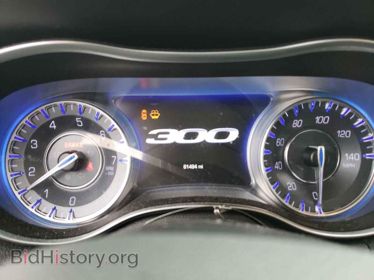 2019 CHRYSLER 300 - VIN: 2C3CCAEG4KH577648 - Фото 9