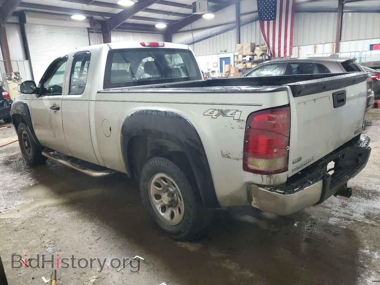 2011 GMC SIERRA - VIN: 1GTR2TEA8BZ139179 - Фото 2