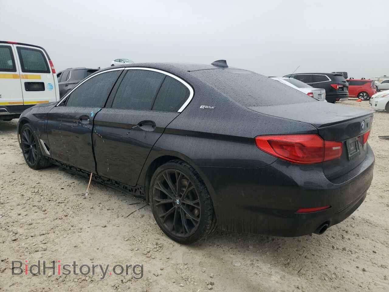 2018 BMW 5 SERIES - VIN: WBAJB1C55JB084492 - Фото 2