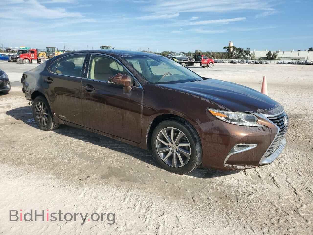 2016 LEXUS ES300 - VIN: JTHBW1GG5G2110779 - Фото 4