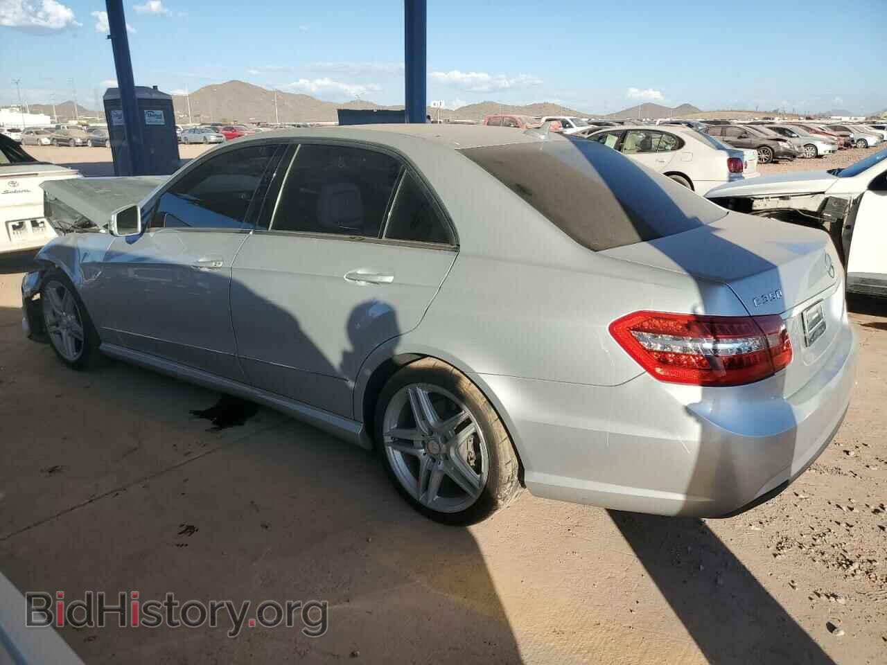 2012 MERCEDES-BENZ E-CLASS - VIN: WDDHF5KB8CA603540 - Фото 2
