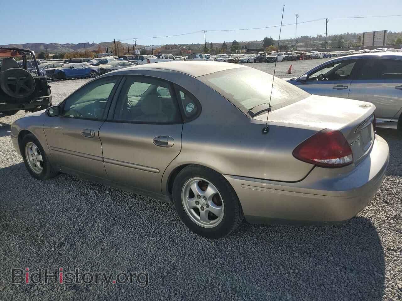 2005 FORD TAURUS - VIN: 1FAFP53225A241436 - Photo 2