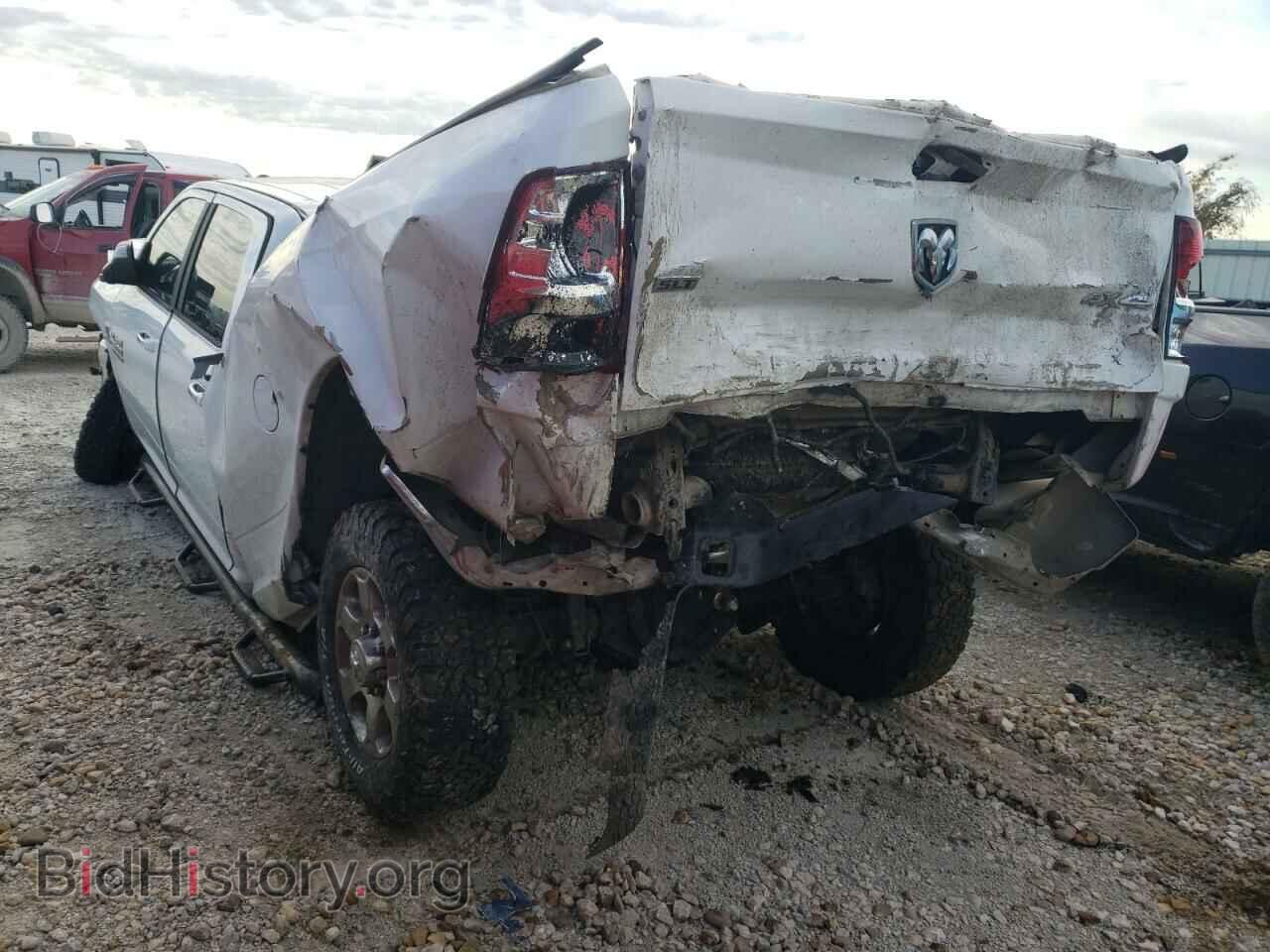 2018 RAM All Models - VIN: 3C63R3HL5JG393257 - Photo 2