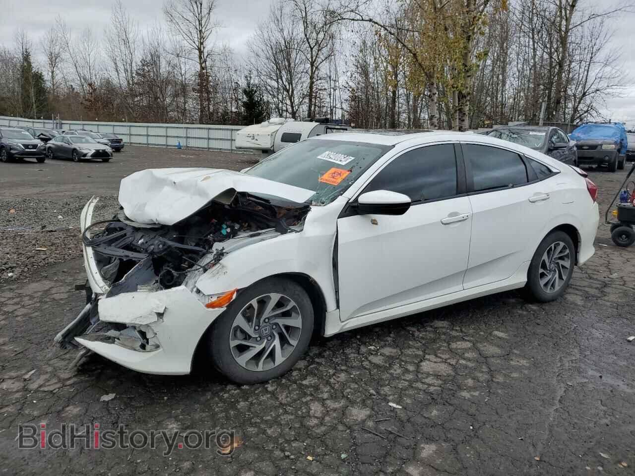 Фотография 2HGFC2F74JH570826 - HONDA CIVIC 2018