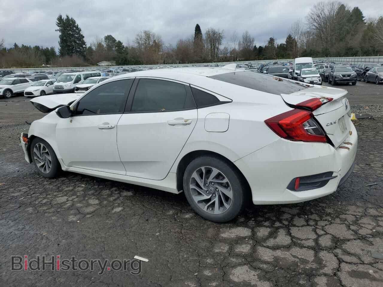 2018 HONDA CIVIC - VIN: 2HGFC2F74JH570826 - Photo 2