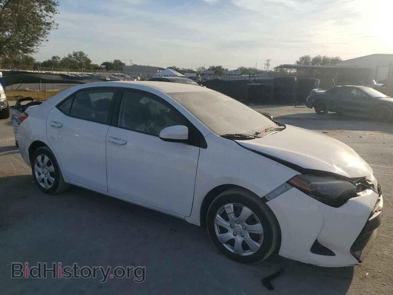 2017 TOYOTA COROLLA - VIN: 5YFBURHE4HP670492 - Фото 4