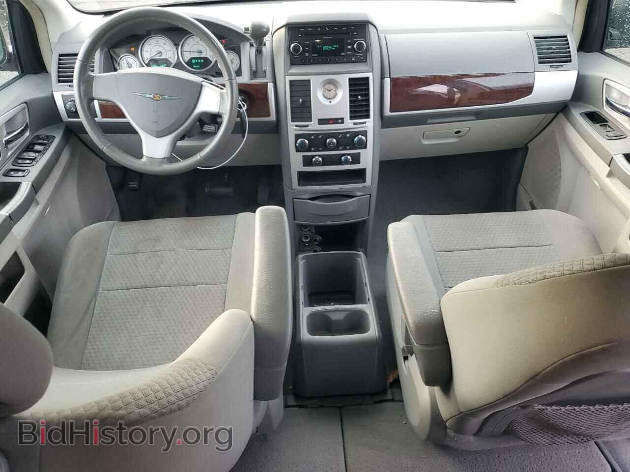 2010 CHRYSLER MINIVAN - VIN: 2A4RR5D1XAR300594 - Фото 8