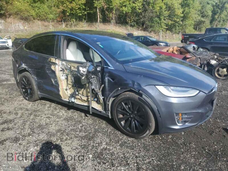 2020 Tesla MODEL X (VIN 5YJXCDE21LF286406) — фото 4 из 12