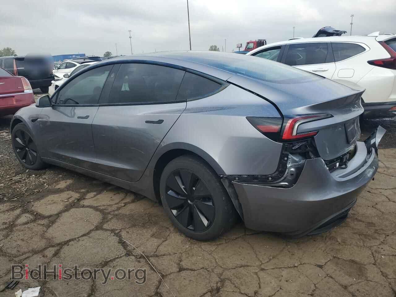 2025 TESLA MODEL 3 - VIN: 5YJ3E1EB3SF972758 - Photo 2